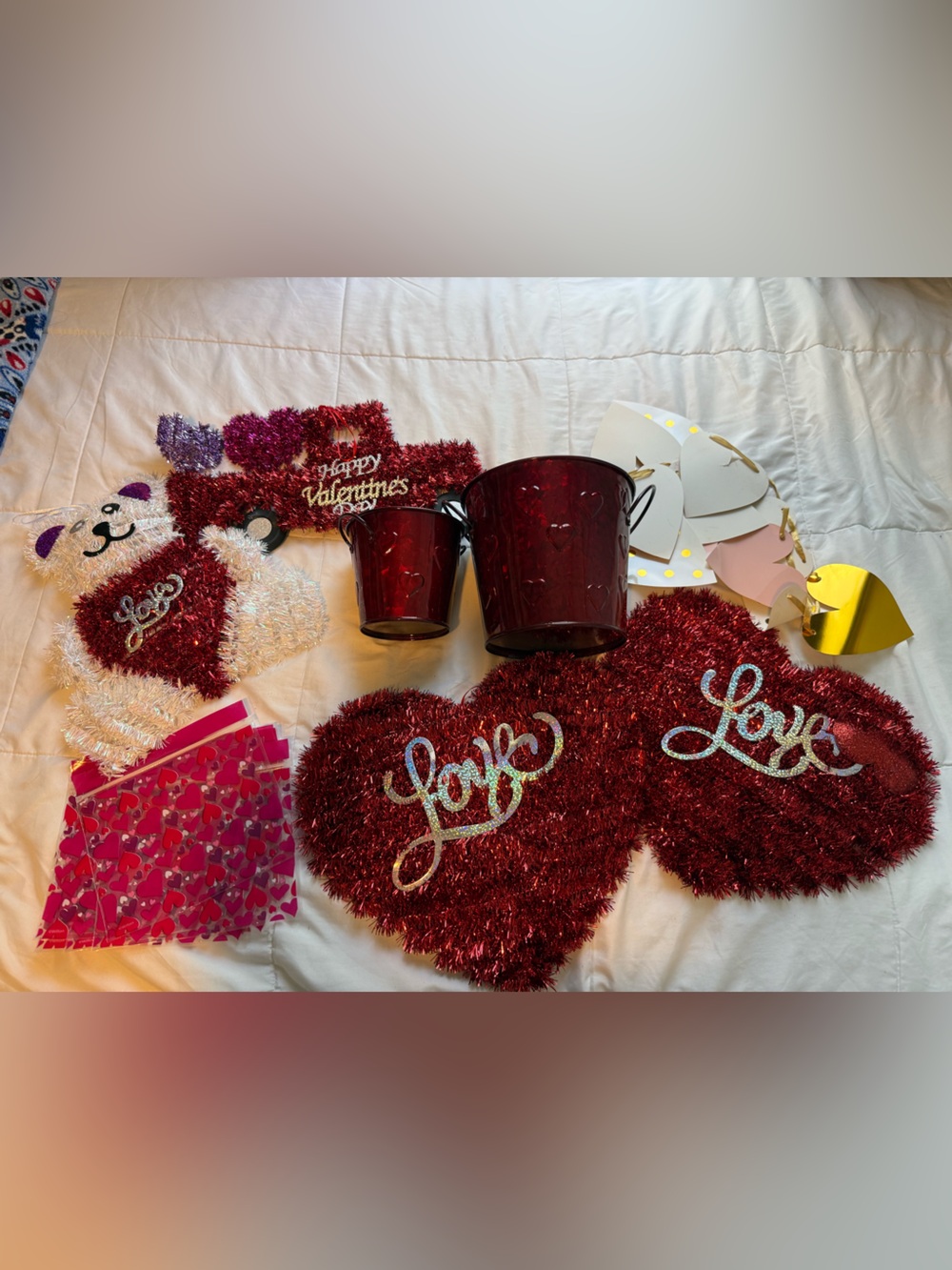Valentines Decorations assorted wall & metal pots